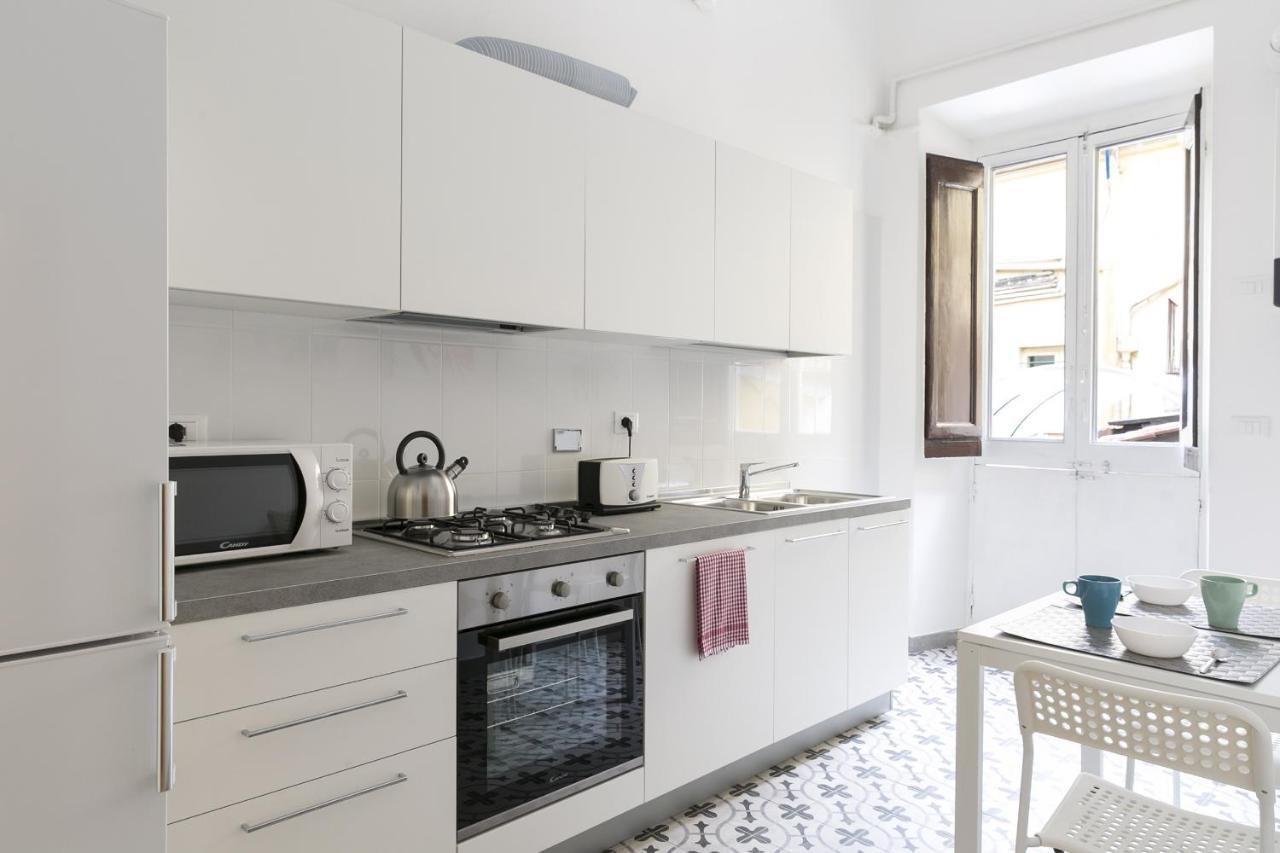 Art Apartment Navona Square Рим Экстерьер фото